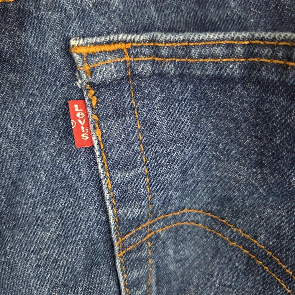 Levis 501 Jeans Mens 42X27 Blue Med Wash Straight Leg Denim Button Fly Red Tab